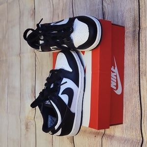 Nike Dunks Panda Little Kid Size 11.5 C